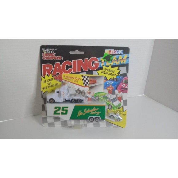 Racing Champions Racing Team Transporter 1:87 Ken Scrader With Micro Car Diecast - Picture 1 of 6